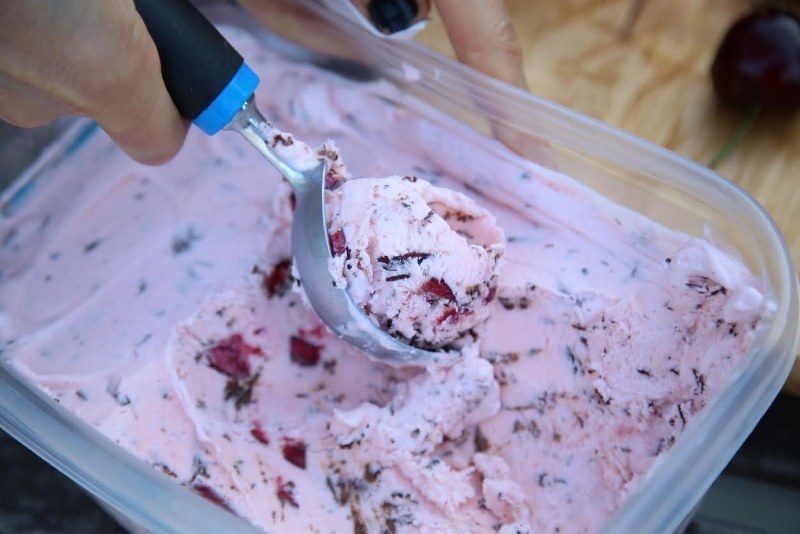 Homemade Cherry Ice cream Recipe