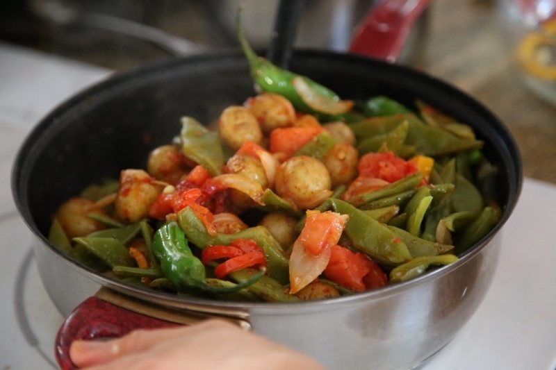 Green Beans and Potatoes in Tomato Sauce