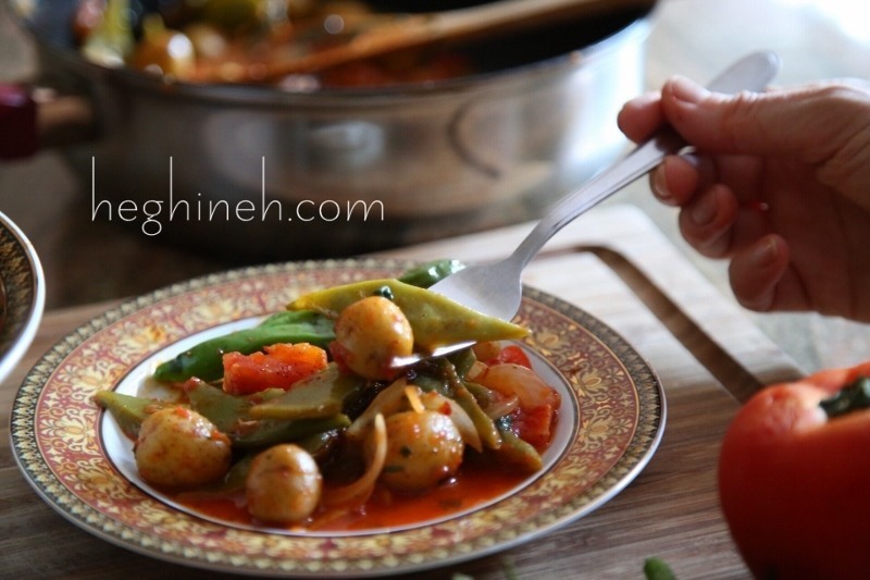 Green Beans and Potatoes in Tomato Sauce