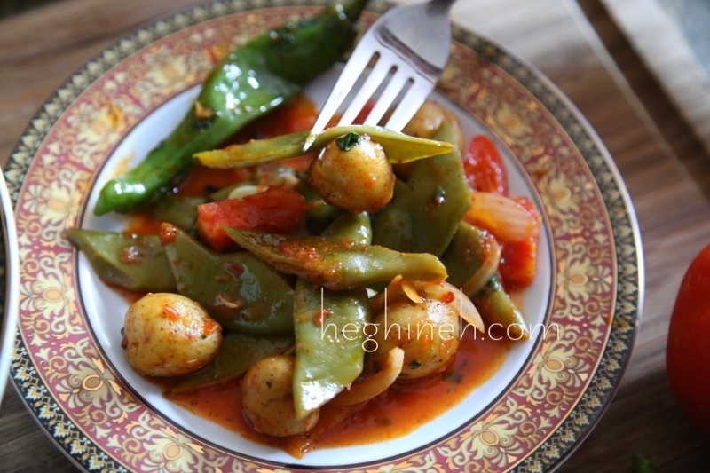 Green Beans and Potatoes in Tomato Sauce
