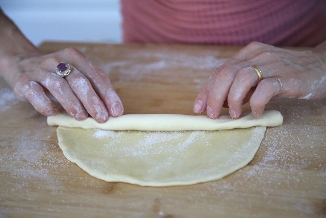 Sweet Pastry Bread Terterook - Armenian Cuisine