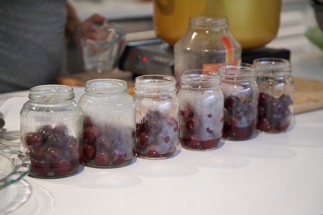 How To Make Cherry Compote