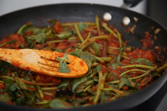 Lentil Purslane Soup Recipe - Armenian Cuisine