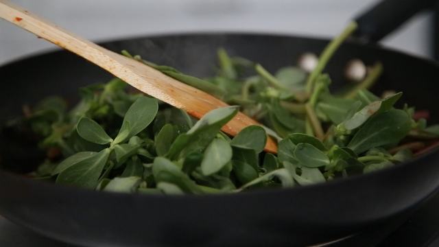 Lentil Purslane Soup Recipe - Armenian Cuisine
