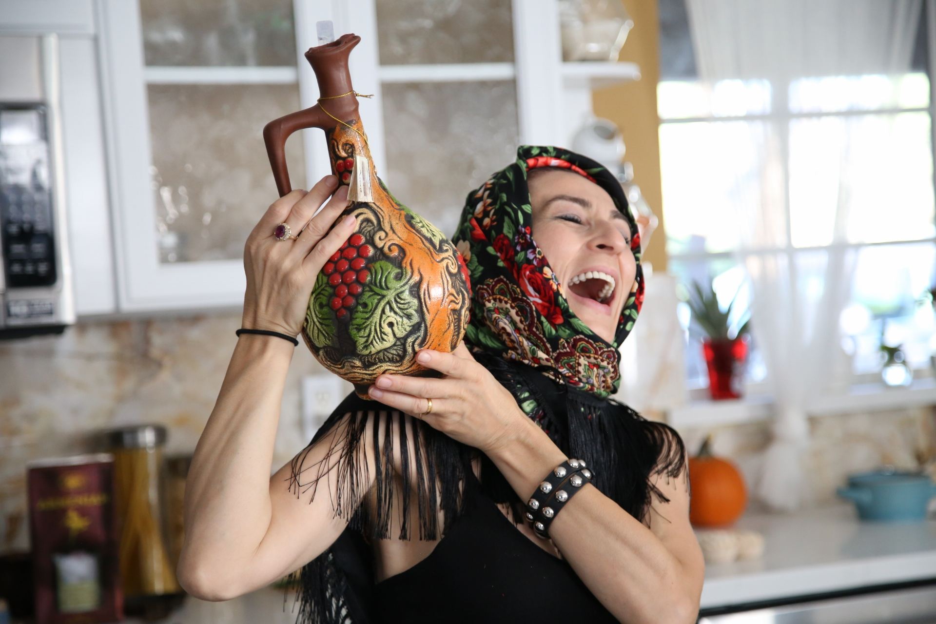 Heghineh.com